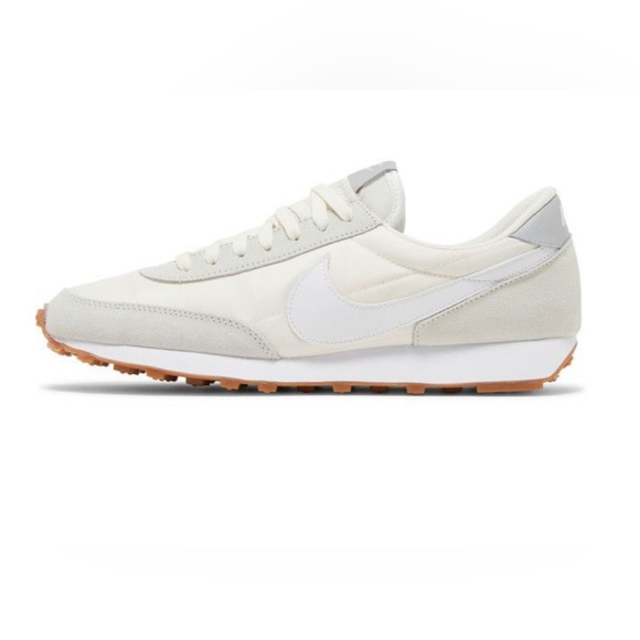 Nike Daybreak Sneakers in White Gum - Picture 2 of 8